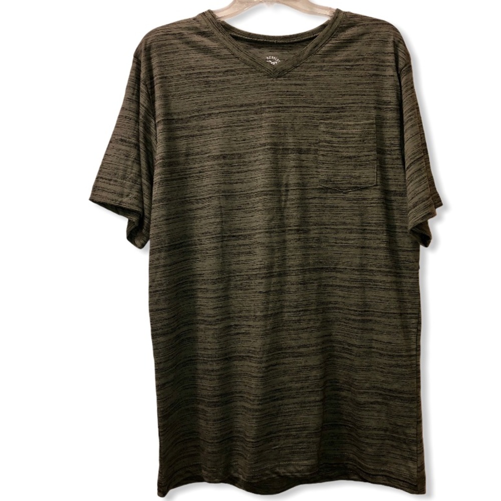 Men’s Large V-Neck Shirt T-Shirt NWT